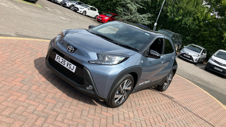 Toyota Aygo X 1.0 VVT-i Edge 5dr Petrol Hatchback